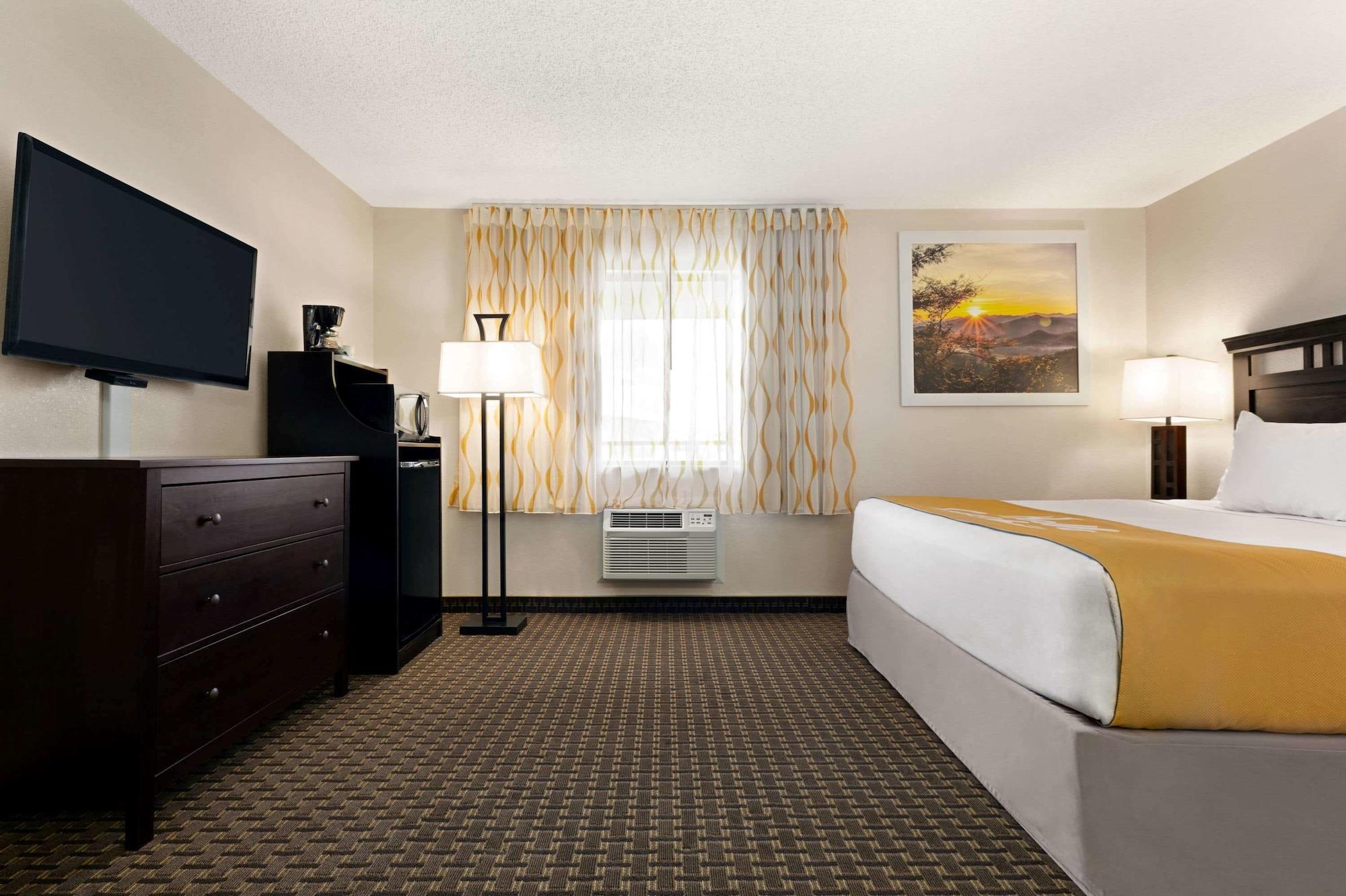 Days Inn By Wyndham Cortez Exterior foto