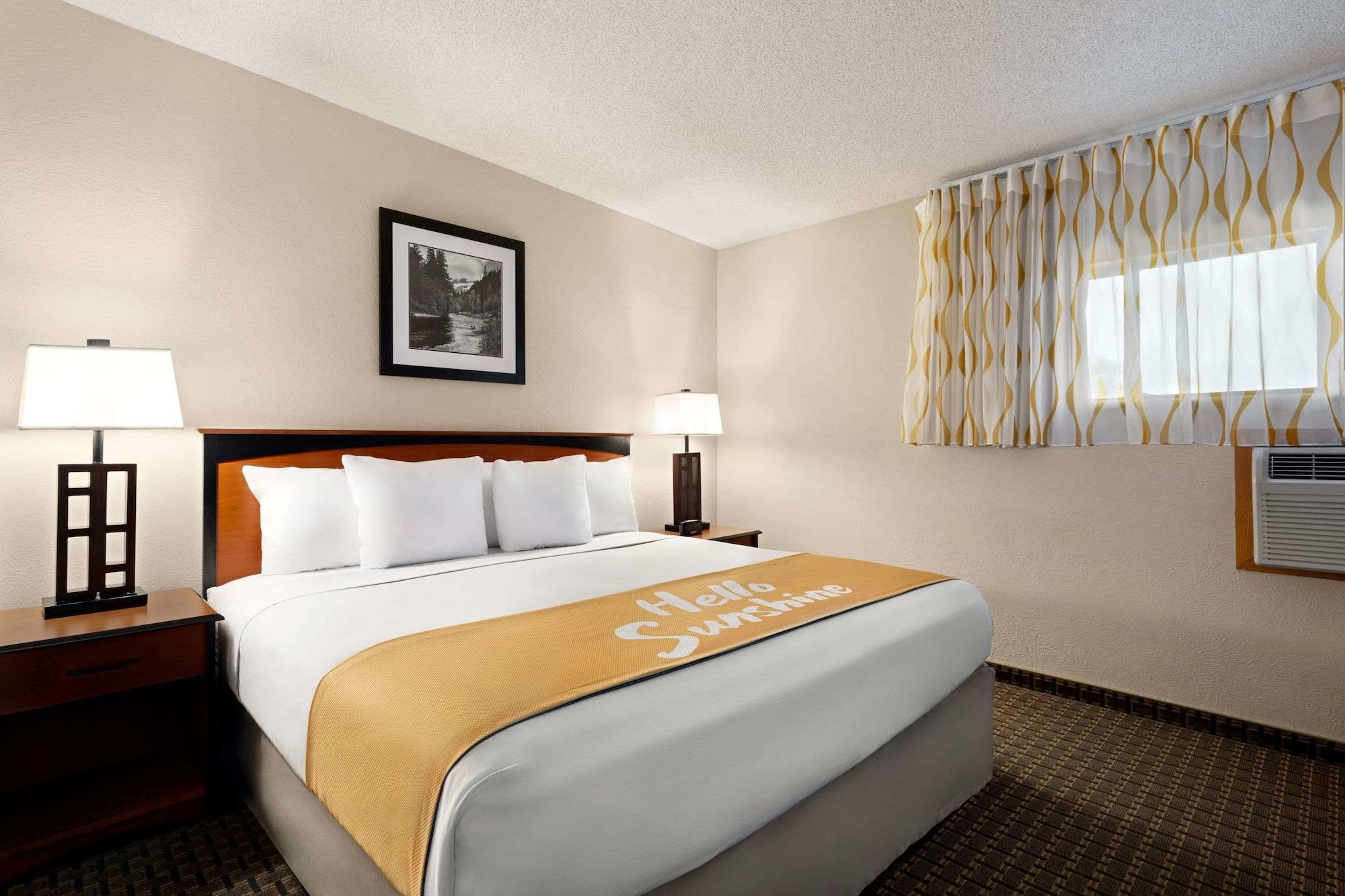 Days Inn By Wyndham Cortez Exterior foto