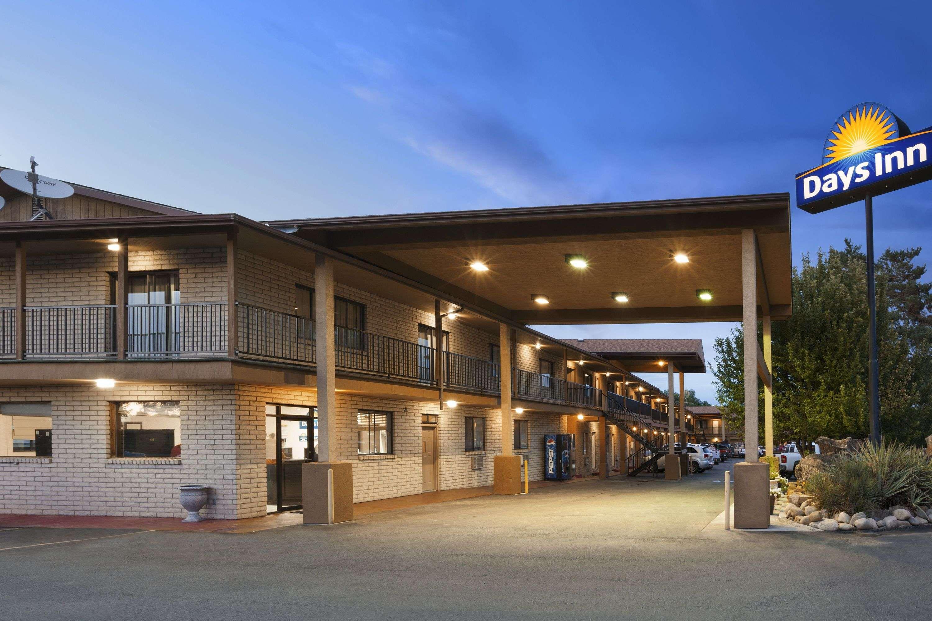 Days Inn By Wyndham Cortez Exterior foto
