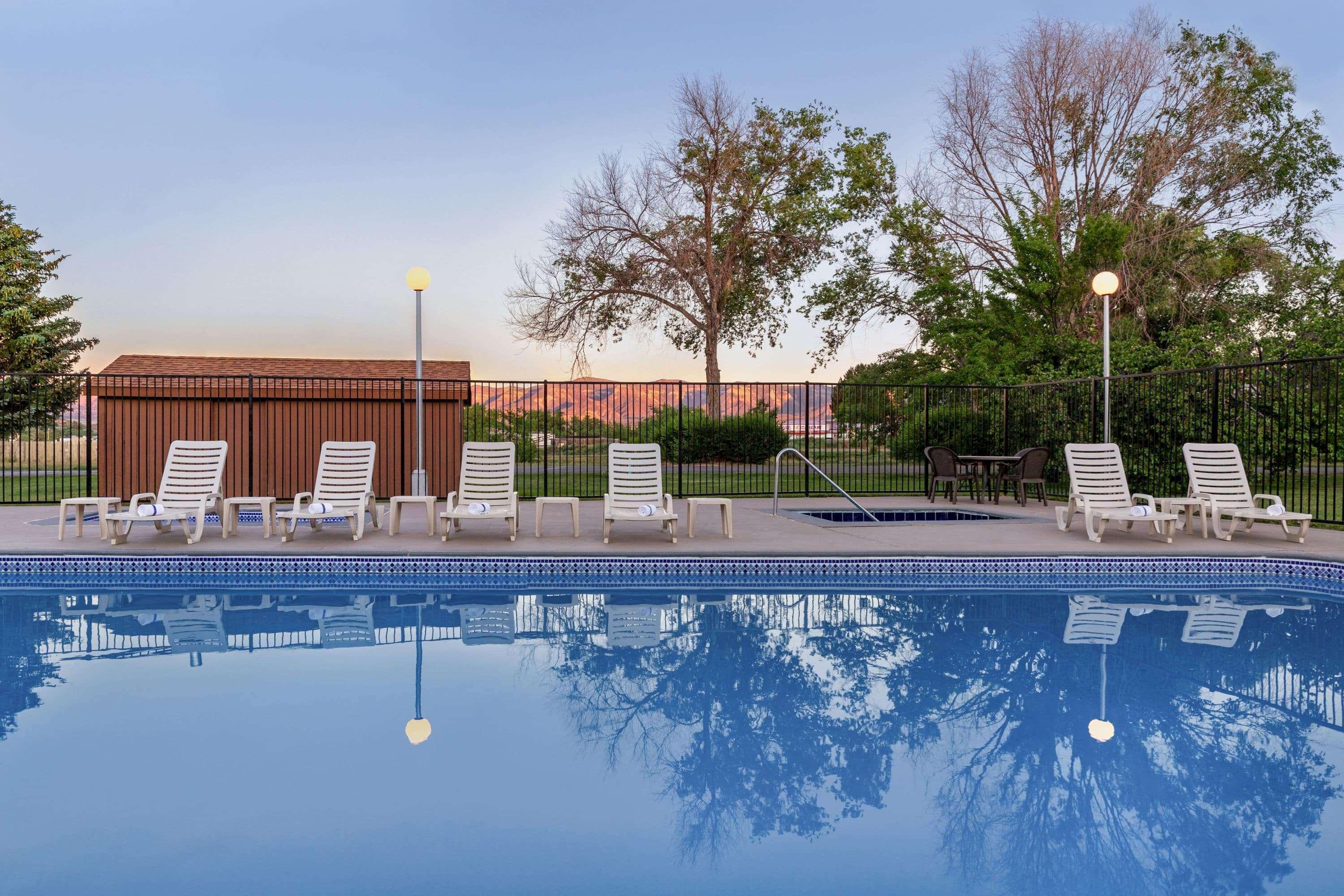Days Inn By Wyndham Cortez Exterior foto